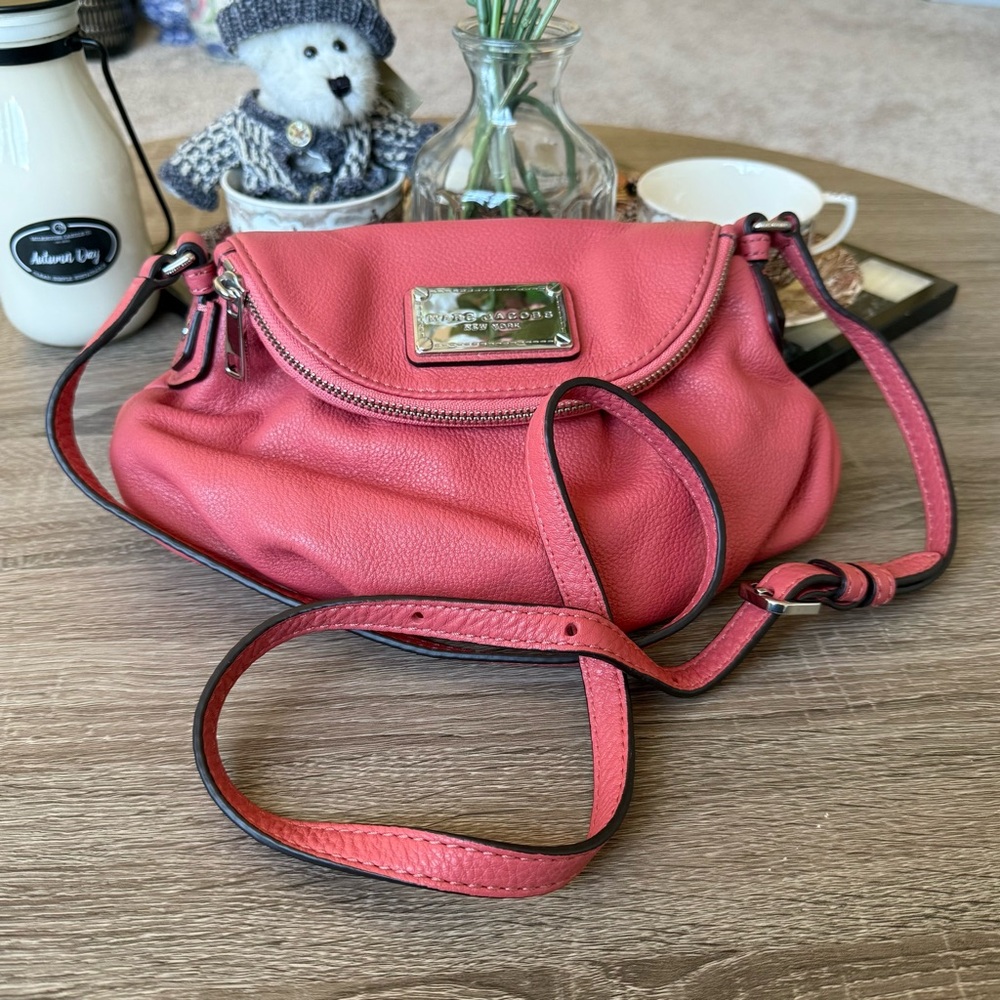 Marc Jacobs Mini Natasha Classic Q New York Crossbody